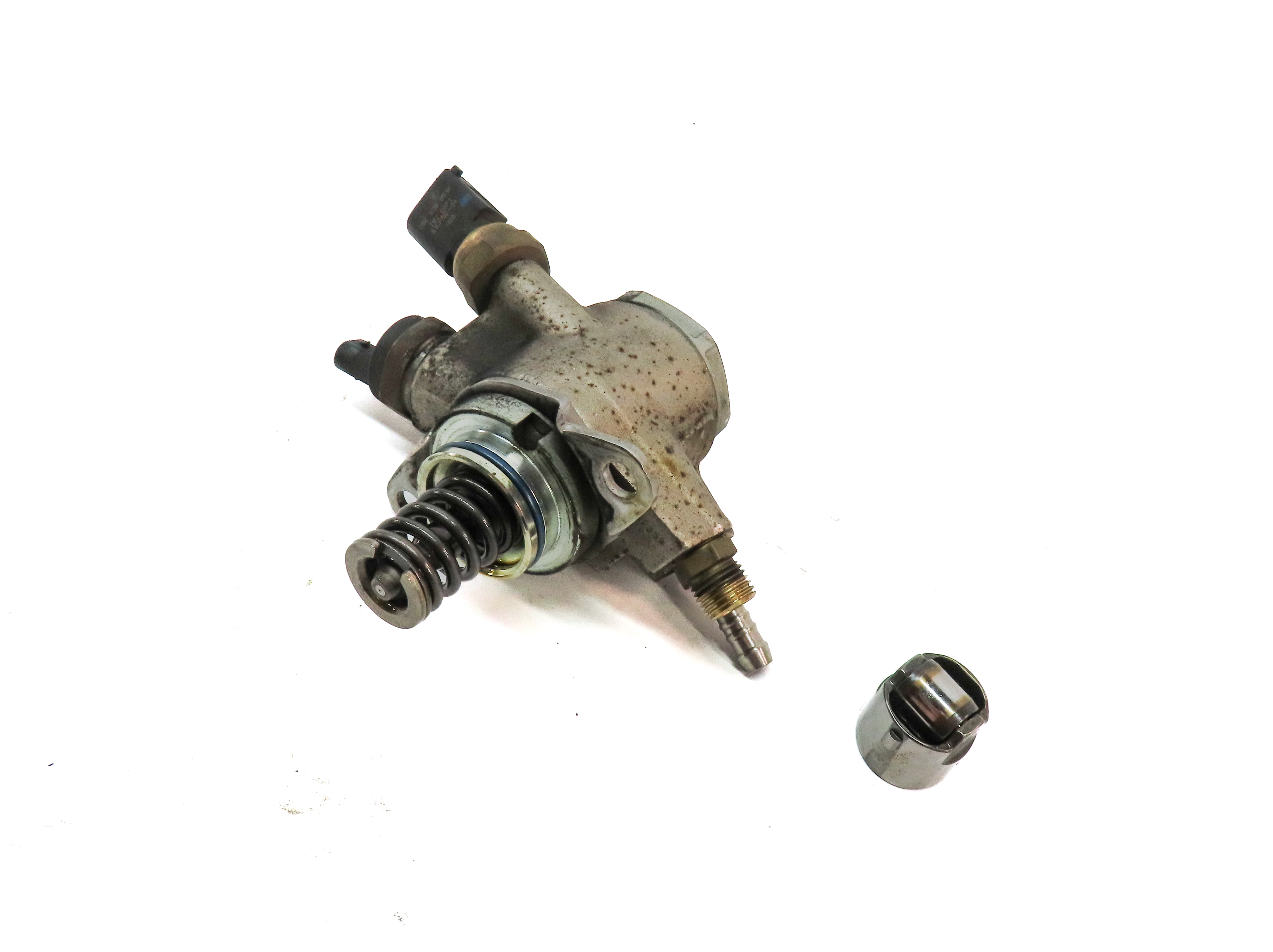 12-17 AUDI A6 A7 A8 Q5 Q7 S4 S5 (B8 8K 8T C7 4L) 3.0L HIGH PRESSURE FUEL PUMP — exact item pictured
